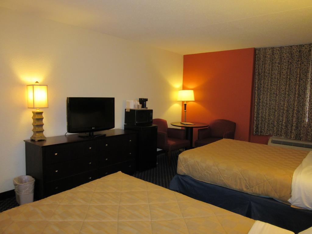 Atrium Hotel & Conference Center Hutchinson Εξωτερικό φωτογραφία