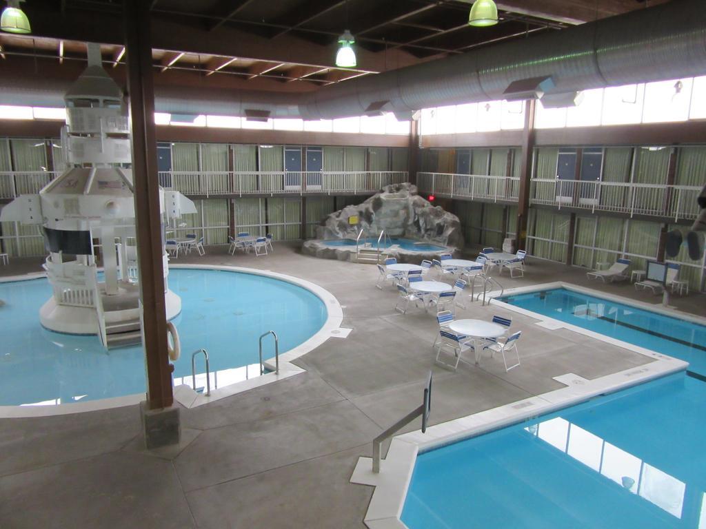 Atrium Hotel & Conference Center Hutchinson Εξωτερικό φωτογραφία