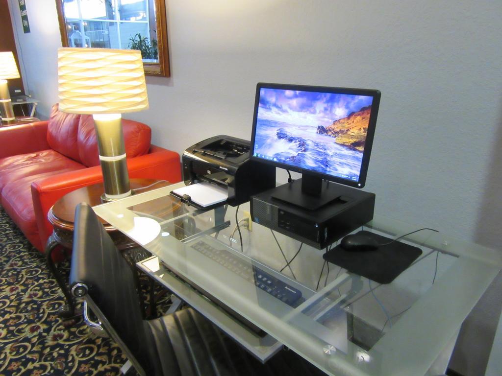 Atrium Hotel & Conference Center Hutchinson Εξωτερικό φωτογραφία